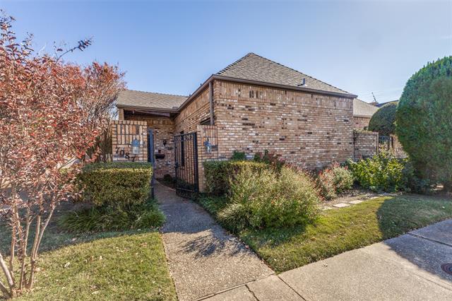 Foto del edificio - 7087 Regalview Cir