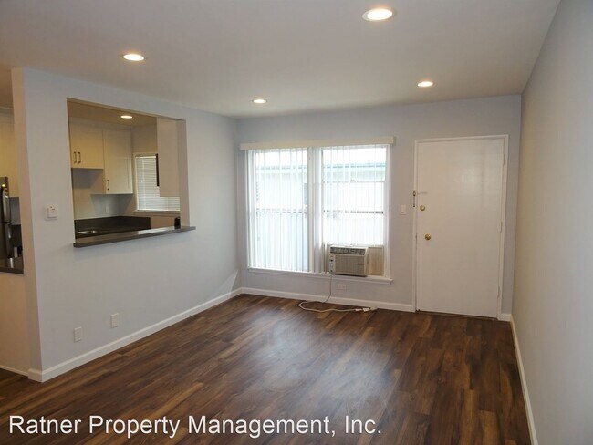 Building Photo - 624 N Hayworth Ave