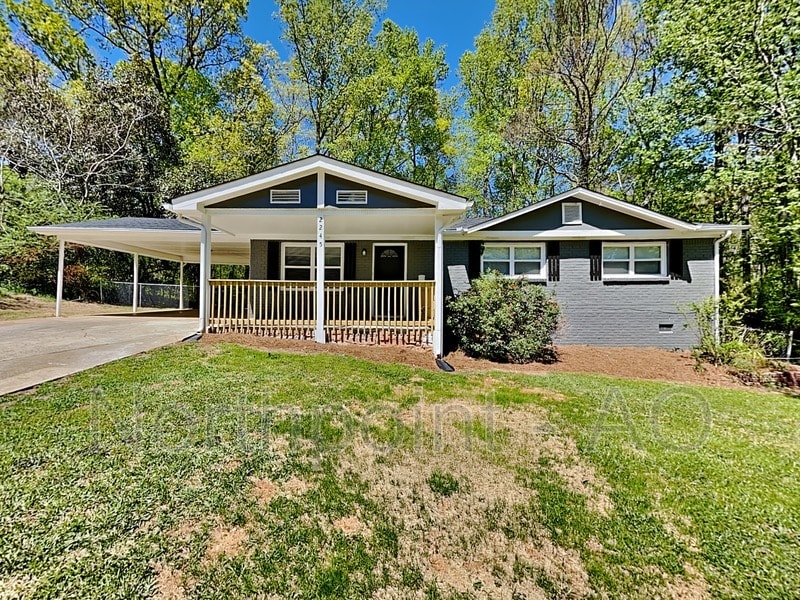 2245 Chestnut Log Loop, Lithia Springs, GA 30122 House Rental in