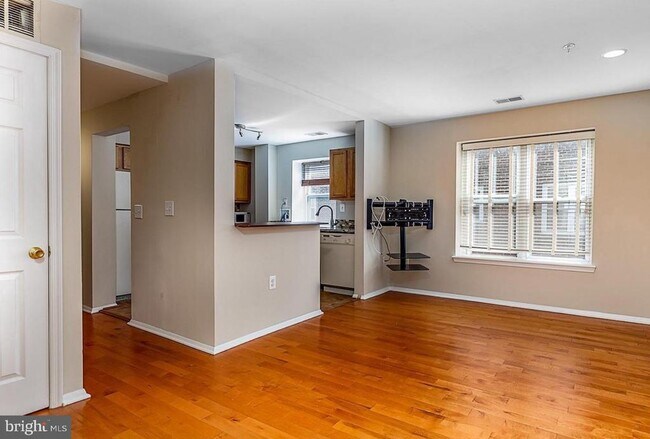 Foto del edificio - 1441 Spring Rd NW