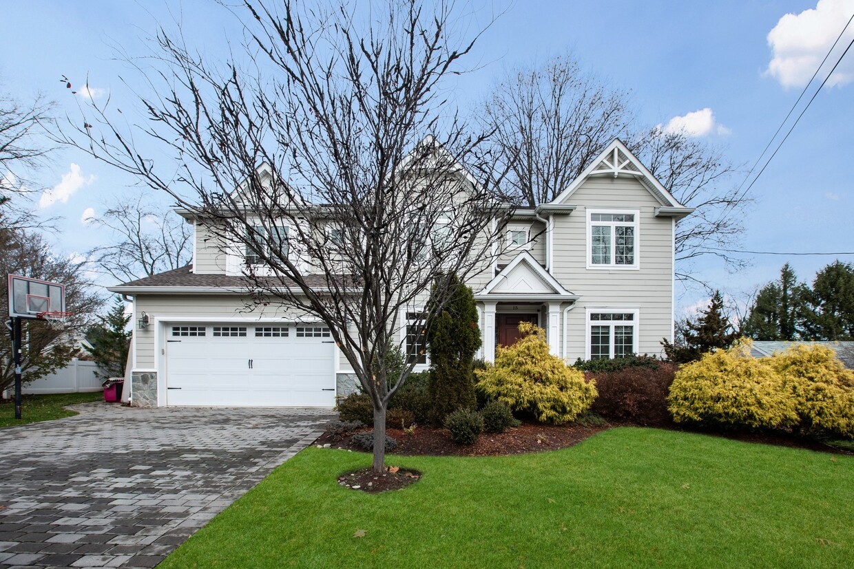 15 Woodland Rd, Cresskill, NJ 07626 House Rental in Cresskill, NJ