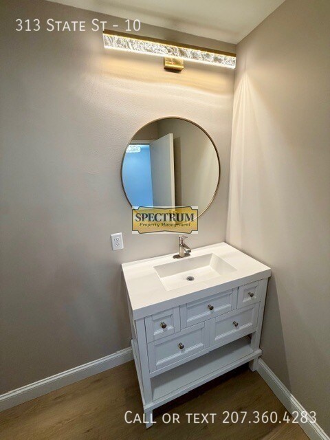 Building Photo - 313 State St