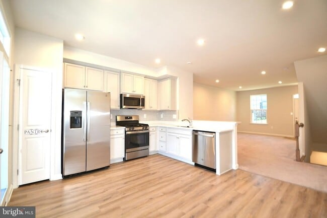 Building Photo - 1318 Trestle Dr