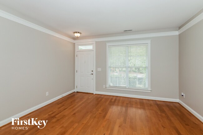 Foto del edificio - 7142 Blakeney Greens Blvd