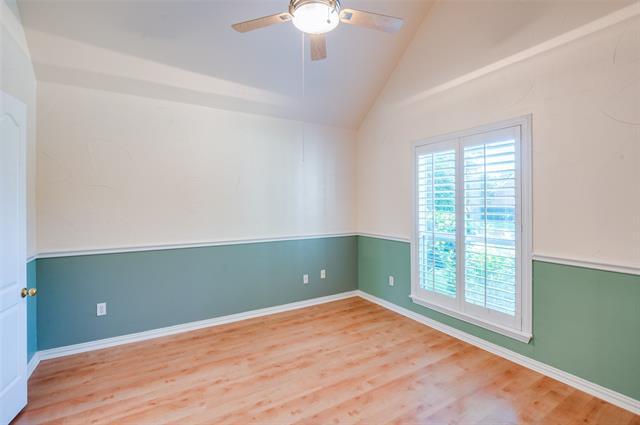 Foto del edificio - 5919 Willow Wood Ln