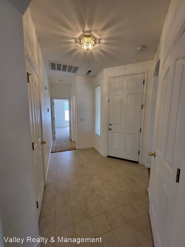 Building Photo - 3 br, 2 bath House - 2588 Table Rock
