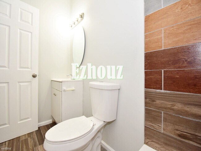 Foto del edificio - 3 br, 1 bath House - 508 N Montford Ave