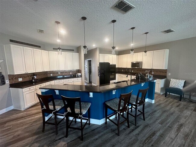 Foto del edificio - 1853 Nesting Ln