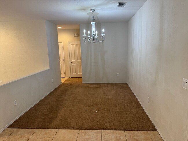 Foto del edificio - Three bedroom 2 bath home in 55+ community