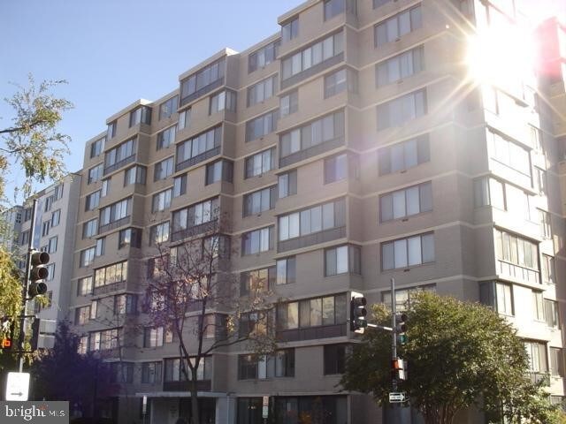 Foto del edificio - 2030 F St NW