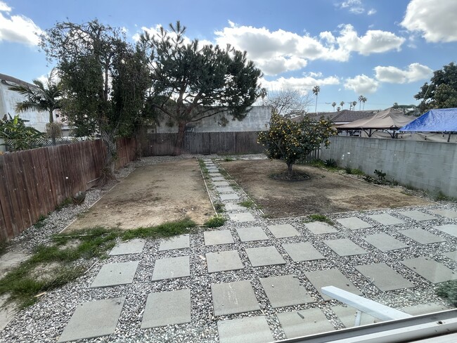 Backyard - 560 E 67th St