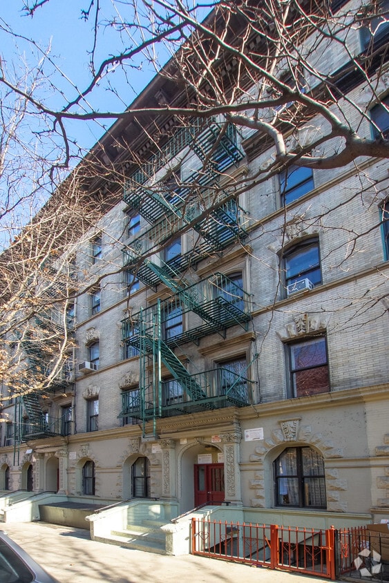 Building Photo - 557-561 W 149th St