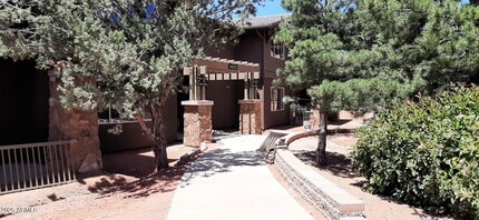 Building Photo - 1413 Kestrel Cir