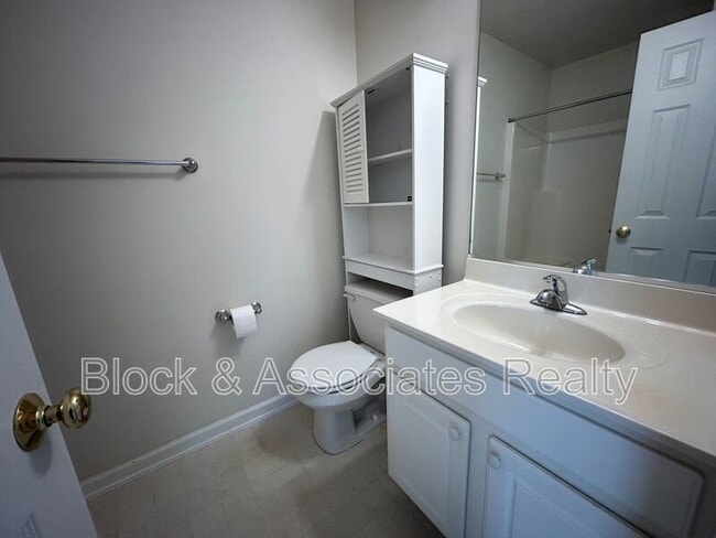 Building Photo - 332 Scholastic Ct