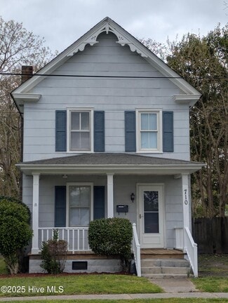 Building Photo - 710 Beech St