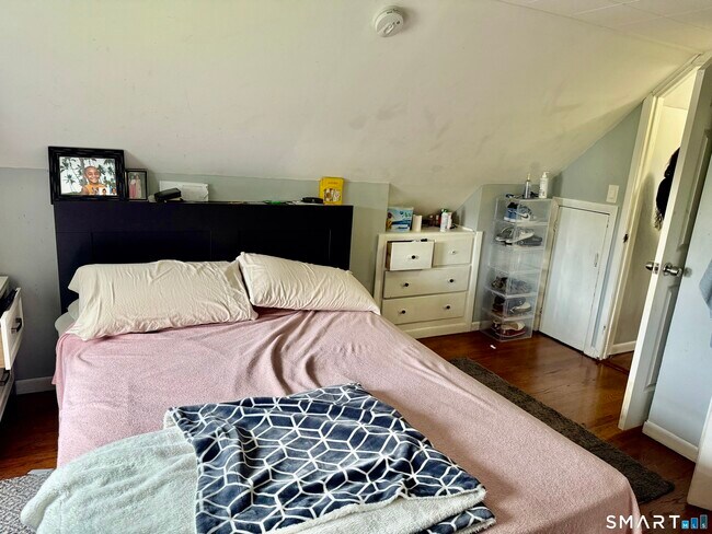 Foto del edificio - 15 Edwards St