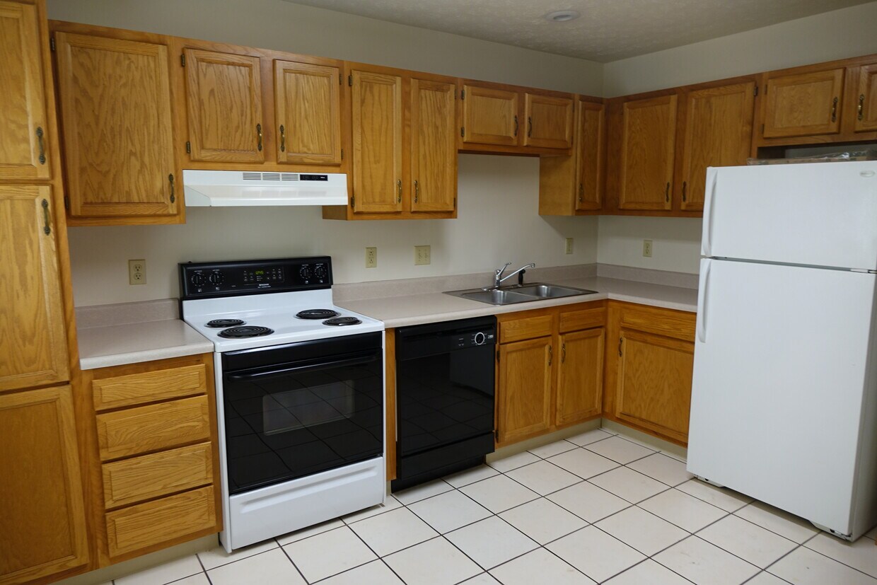 Kitchen - 1314 Tully Dr