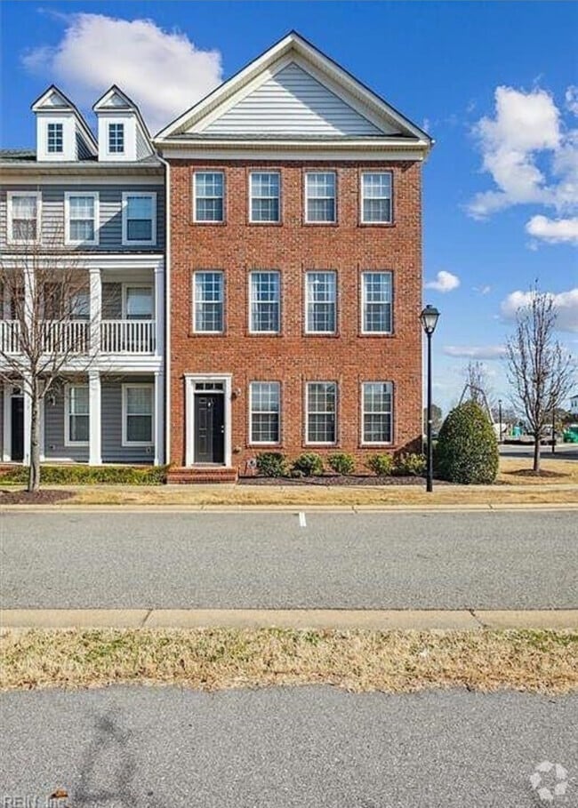 Crystal Lakes/Powhatan Park Apartments for Rent with a Garage Hampton