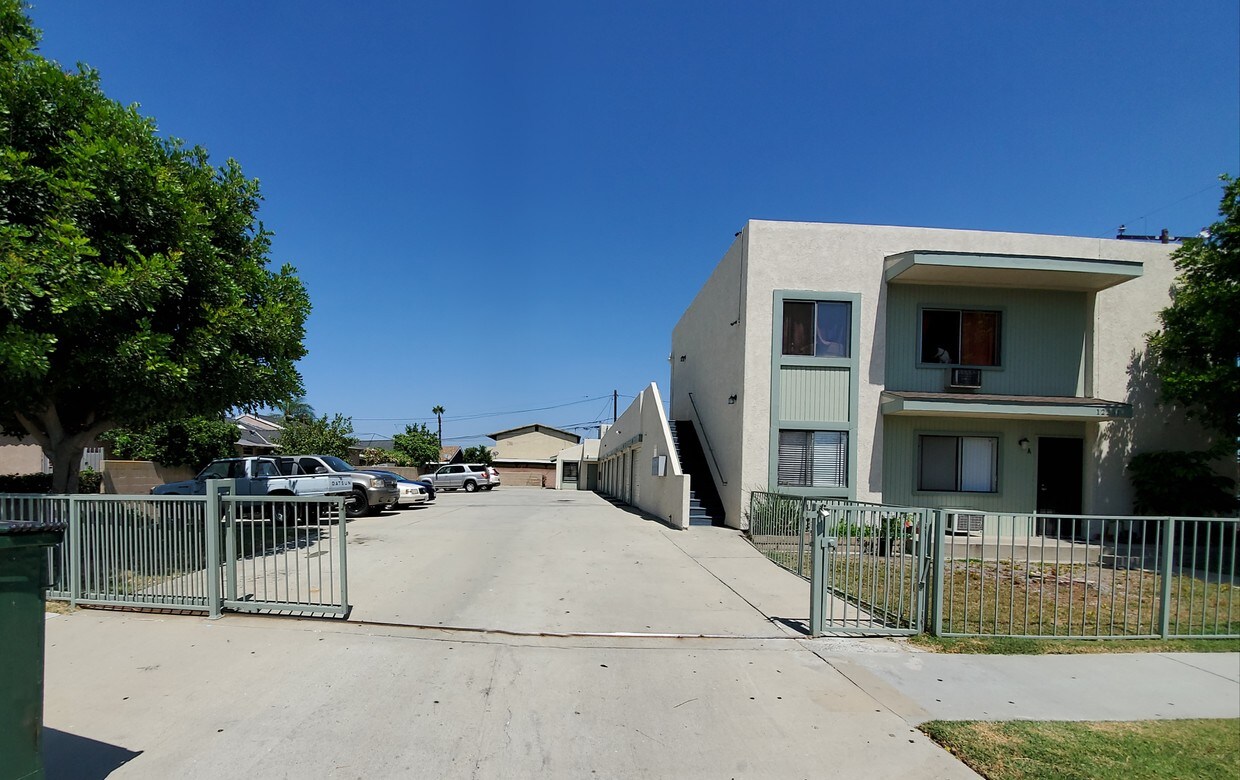 Primary Photo - 12251 216th St
