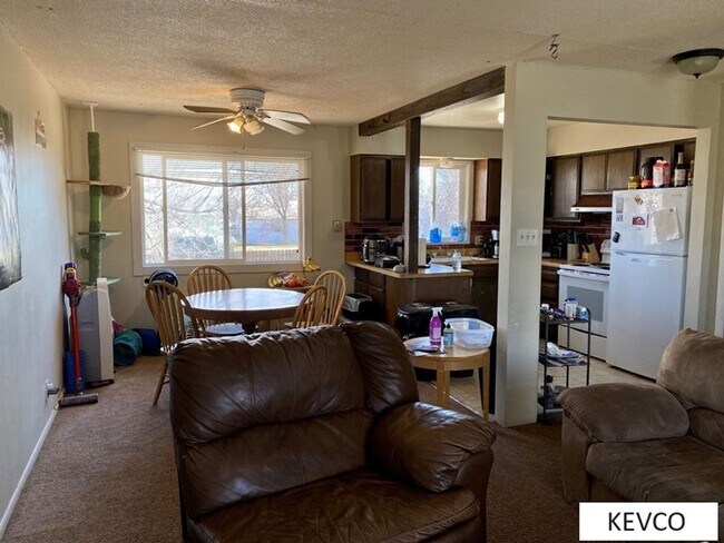 Building Photo - Spacious Home with Great Layout for Roomma...