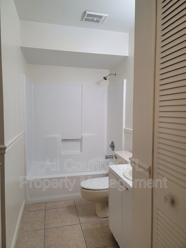 Foto del edificio - 4400 White Pine Ave