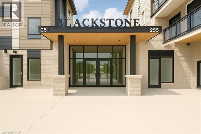 Building Photo - 251 Northfield Dr E
