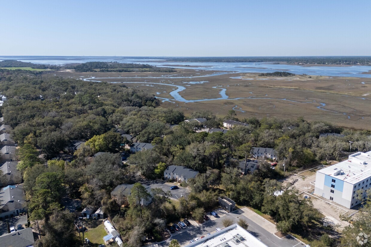 Primary Photo - Marsh Cove Sommerset