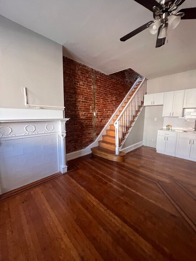 Foto principal - 1908 E Cambria St