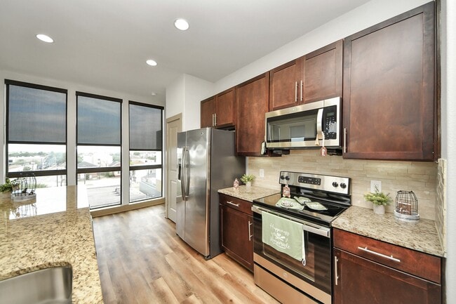 Foto del edificio - 3800 Main St