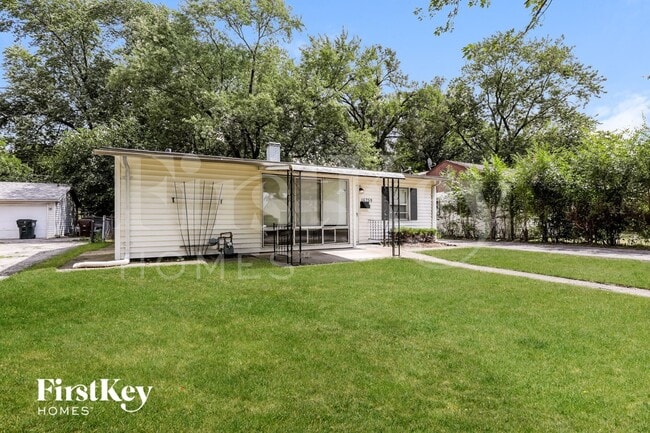 Foto del edificio - 16759 Artesian Ave