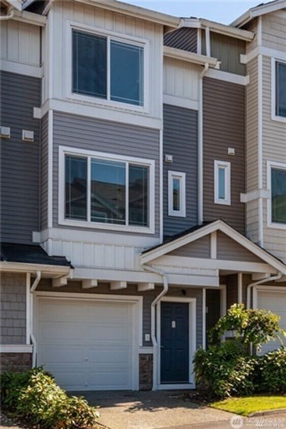 Primary Photo - 2Bd/2.25Ba Lynwood Townhome