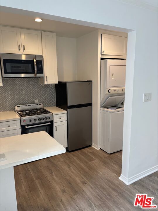 Building Photo - 3347 Helms Ave