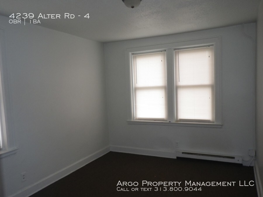 Building Photo - Studio Apartment for Rent
