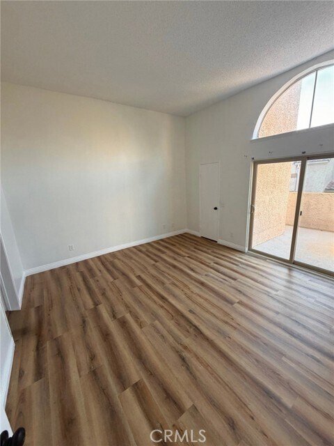 Foto del edificio - 2032 S Bon View Ave