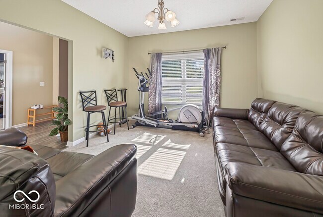 Foto del edificio - 1416 Gleneagle Dr