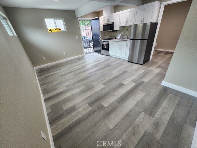 Foto del edificio - 984 El Camino Dr