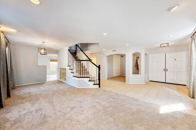 Building Photo - Beautiful Family Home in Trabuco Canyon - ...