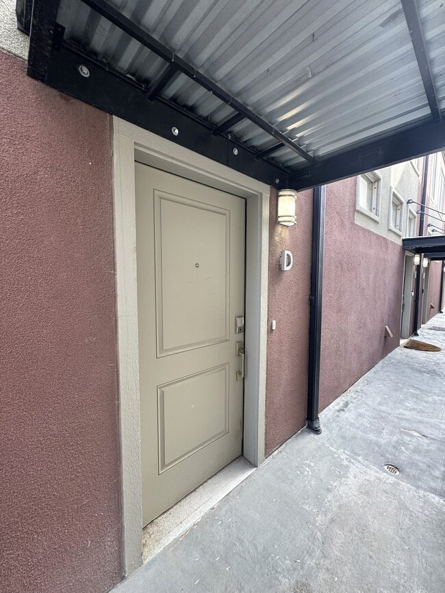 Photo - 3040 Zuni St Townhome