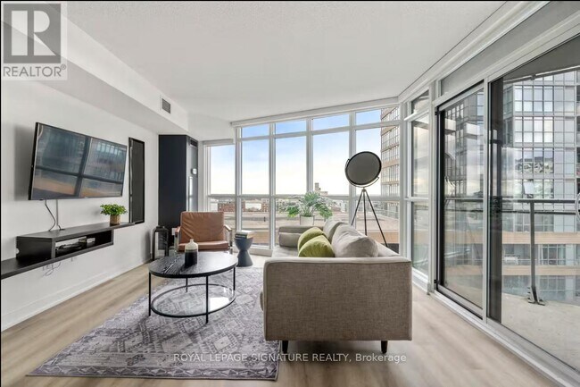 Building Photo - 21 Iceboat Terr