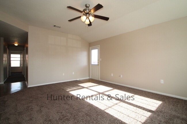 Foto del edificio - Cove Three-Bedroom!