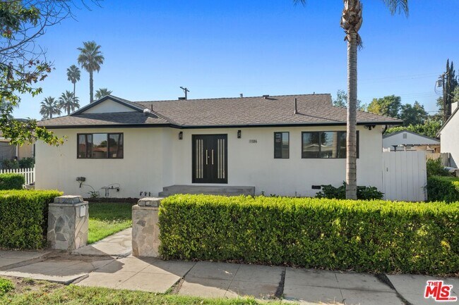 Building Photo - 19206 Erwin St