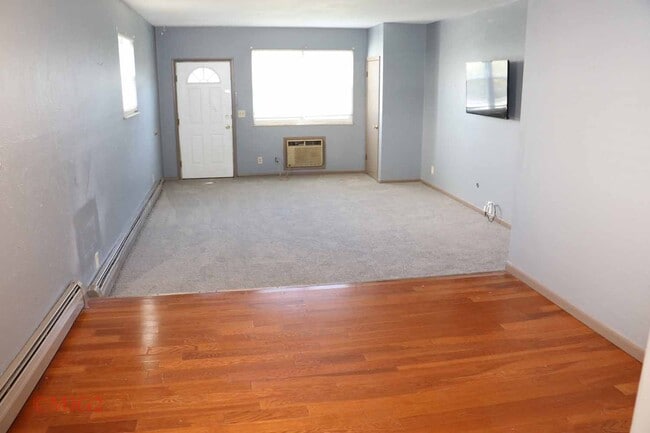 Foto del edificio - 418 Glenwood Rd