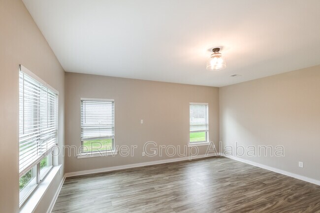 Building Photo - 11104 Summerchase Lp