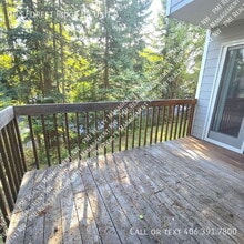 Building Photo - 103 Forest Ridge Dr