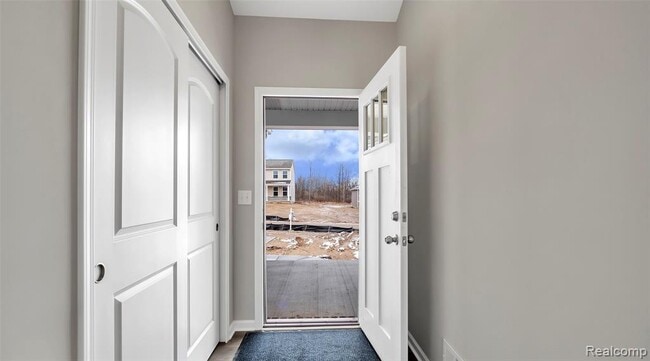 Building Photo - 1375 McCully Ln