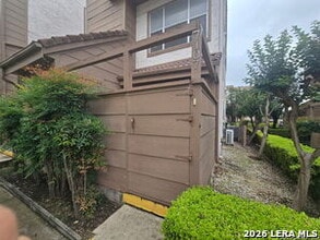 Building Photo - 4107 Medical Dr