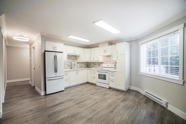 Building Photo - 45655-45655 McIntosh Dr