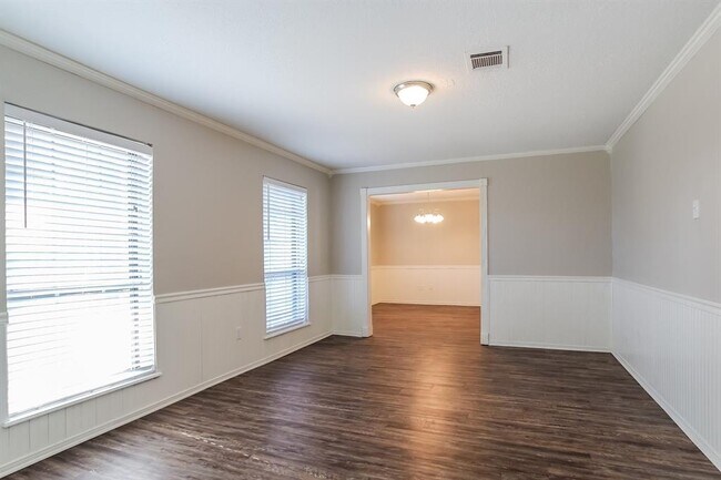 Foto del edificio - 11914 Gardenglen Dr