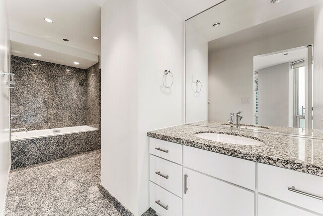 3-BR/3BA Penthouse Bathroom - 750 N. Rush