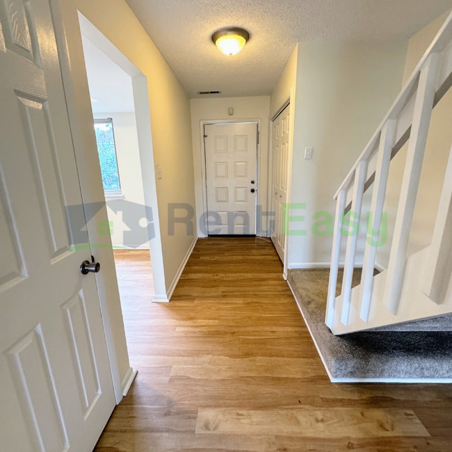 Building Photo - 3606 Chimney Creek Dr